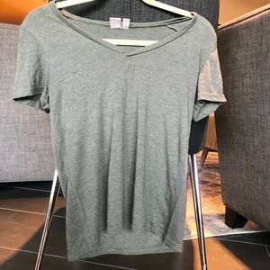 BP Medium, green basic tee